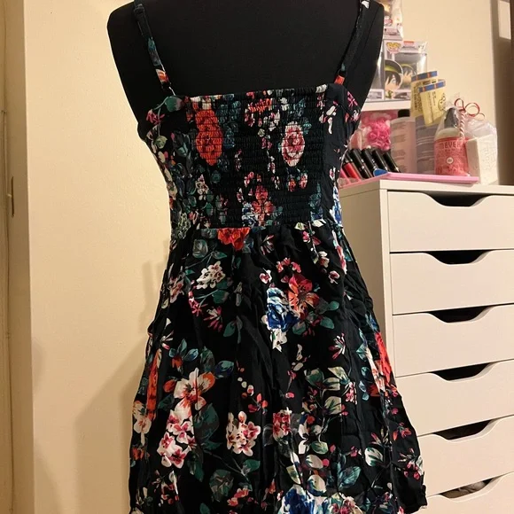 EXPRESS •Dress - Picture 3 of 4